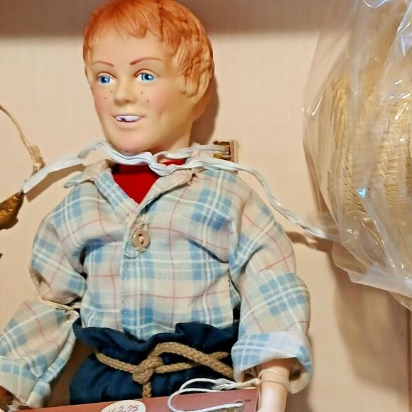 Vintage Effanbee Doll, 7632 Huckleberry Finn - Picture 4 of 12